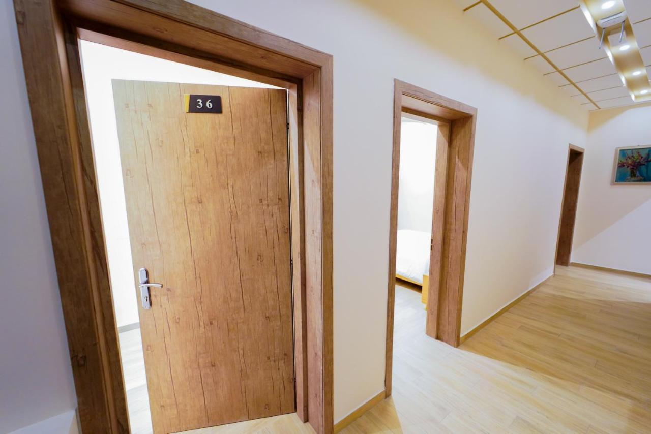 Sr99 Hotel 티라나 외부 사진